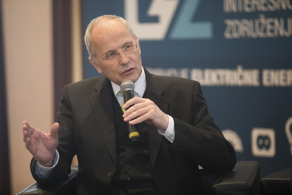 180405 4.strateška konferenca elektrodistribucije_foto.miha.fras_598